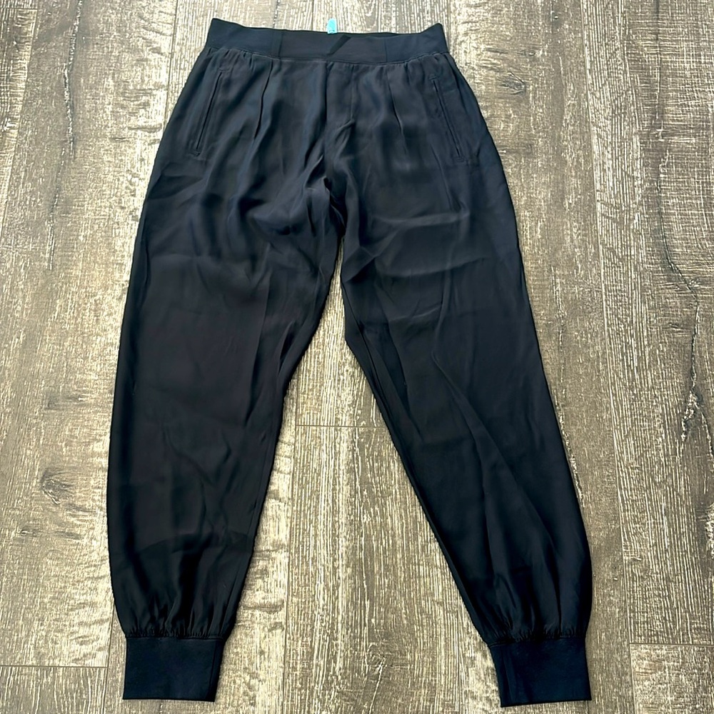 ATM 100%silk jogger style black pants size:xs